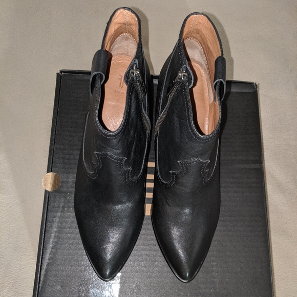 Frye Reyna booties - Picture 1 of 7